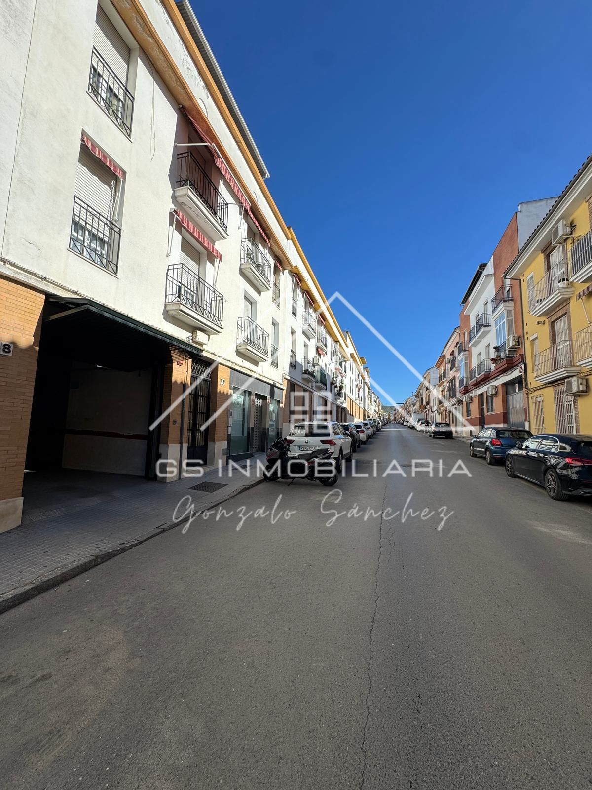 Garaje / Parking en Venta en Lucena Ref: GAR0041 - Fotografía 1