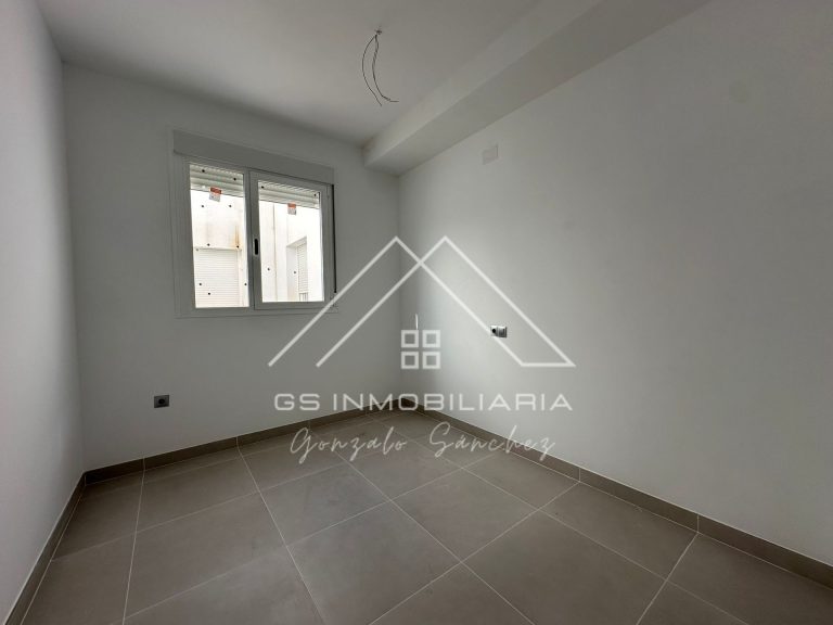 Piso en Venta en Lucena Ref: PIS0606 - Fotografía 5