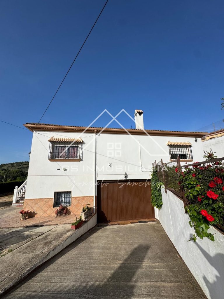 Casa / Chalet en Venta en Lucena Ref: CHA0055 - Fotografía 8