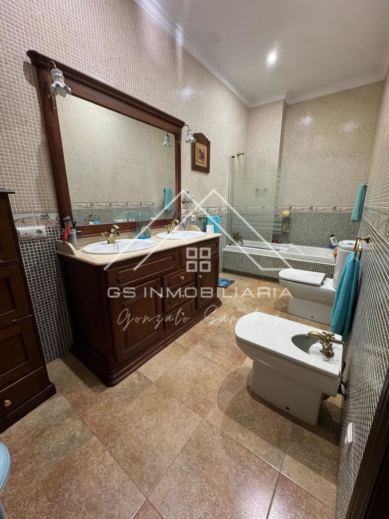 Casa / Chalet en Venta en Lucena Ref: CHA0055 - Fotografía 21