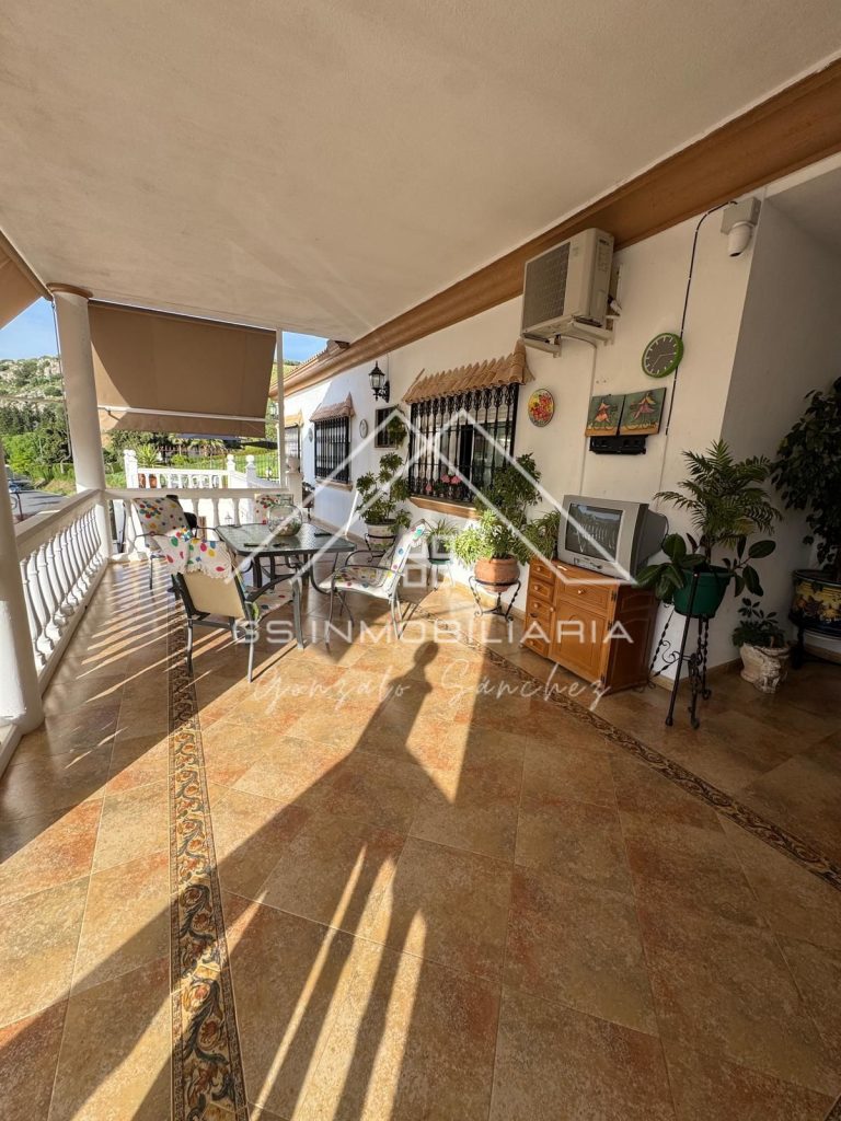 Casa / Chalet en Venta en Lucena Ref: CHA0055 - Fotografía 1