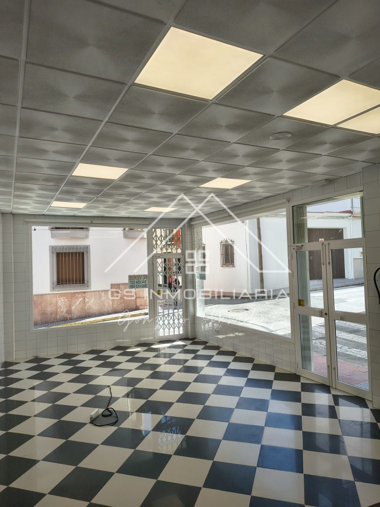 Local comercial en Venta en Lucena Ref: LOC0118 - Fotografía 4