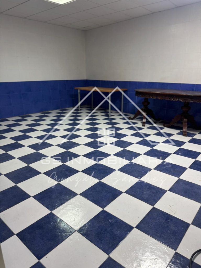 Nave en Venta en Lucena Ref: NAV0084 - Fotografía 4