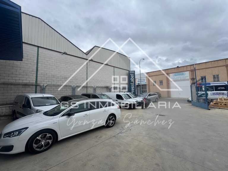 Nave en Venta en Lucena Ref: NAV0086 - Fotografía 2
