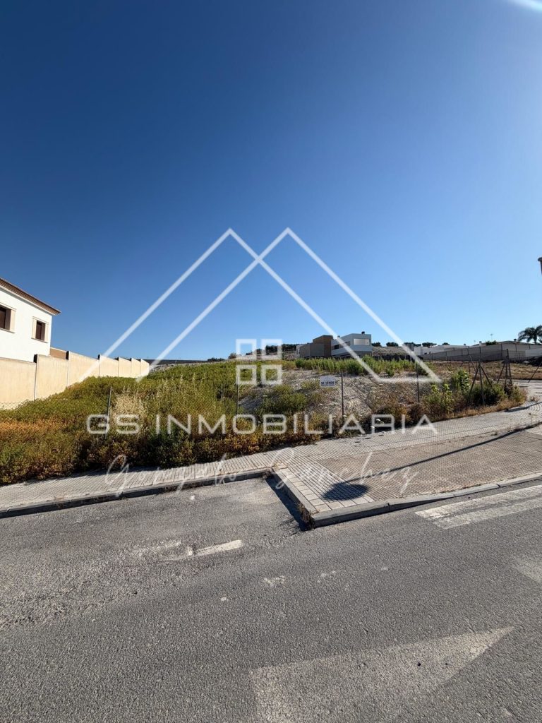 Parcela en Venta en Lucena Ref: PAR0035 - Fotografía 2